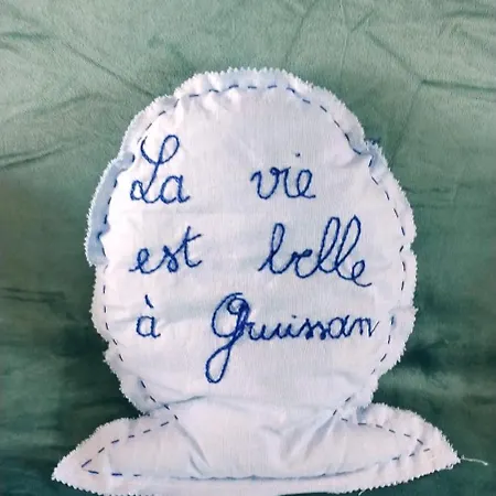 Sur Pilotis En Bord De * Gruissan